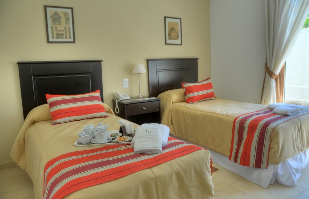 Laplace Hotel Córdoba Habitación foto